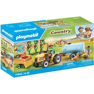 Traktor mit Anhänger und Wassertank