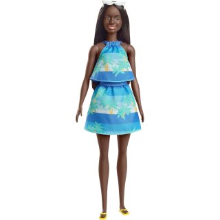 Barbie Loves The Ocean Puppe mit braunem Haar trägt tropisches Kleid & Accessoires, Modepuppe & Kleidung aus recycelten Kunststoffen