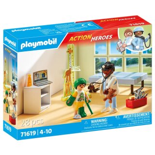 Kinderarzt mit Teddybär