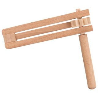 Ratsche/Unterstützt lautstark einen Verein