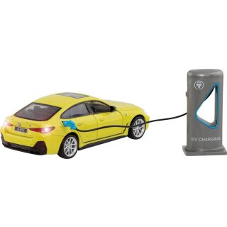 BMW i4 M50, Audi RS e-tron GT, Licht und Sound, 1:34-36, L=