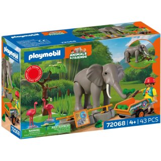 Elefant mit Tierpfleger