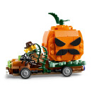 Pickup mit Halloweenkürbis